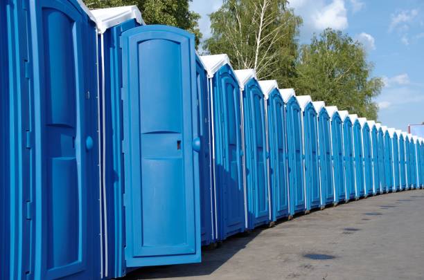 Portable bathroom rental in South Lakes, AK